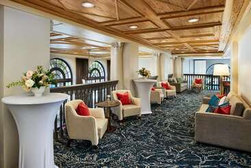 The Terrace Hotel Lakeland, Tapestry Collection By Hilton