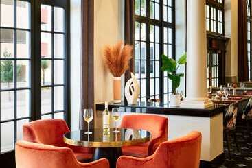 The Terrace Hotel Lakeland, Tapestry Collection By Hilton