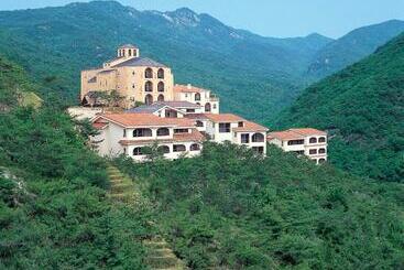 Club Es Jecheon Resort
