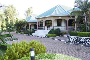 هتل Africa Lodge Arusha