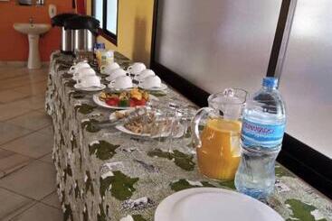 هتل Africa Lodge Arusha
