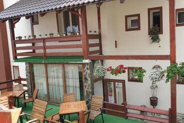 هتل Cabana Edelweiss