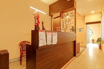 Super Hotel O Karimnagar