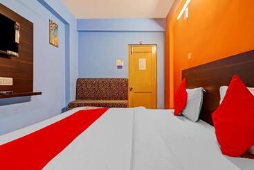Super Hotel O Karimnagar