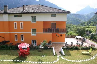 בית מלון כפרי Passo Buole