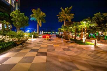 هتل The Bhagwati Resort