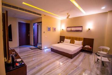 هتل The Bhagwati Resort