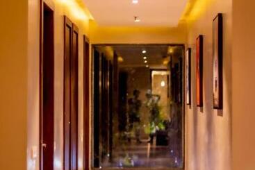 هتل The Bhagwati Resort