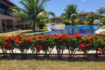 استراحتگاه Riviera De Praia Bela