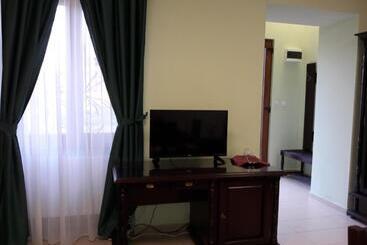 هتل Central Carei