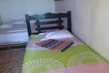 هتل Zulu Hostal