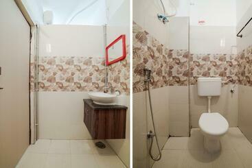Отель Oyo 40122  Aria Inn