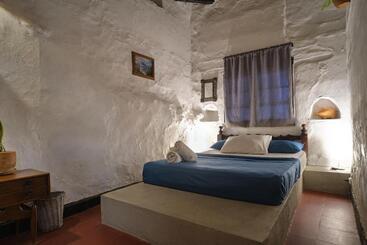 تختخواب و صبحانه Hostal Colonial De Santander