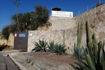 هتل Quinta Las Fuentes Bernal