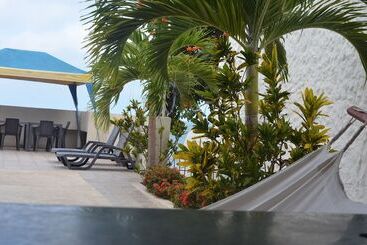 هتل Paradise Beach
