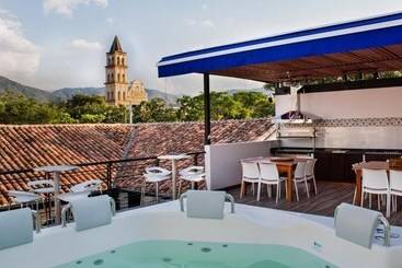 پانسیون Casa De Balcones