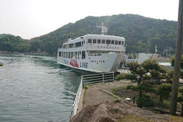 پانسیون Guest House Shiraishi