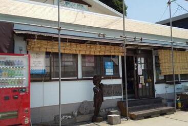 پانسیون Guest House Shiraishi