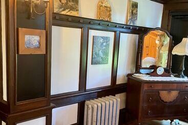 Harbour House Inn B&b
