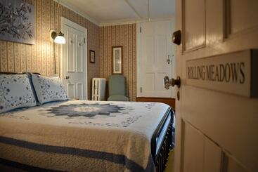 Harbour House Inn B&b