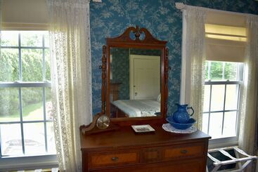 Harbour House Inn B&b