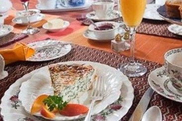 Harbour House Inn B&b