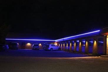 Hillcrest Motel