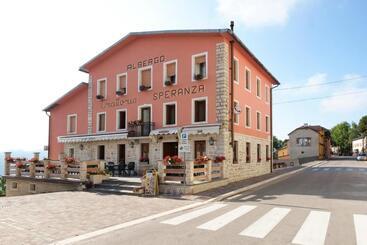 فندق Albergo Trattoria Speranza