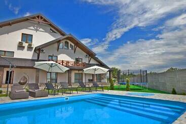 Пансион Art Boutique Chalet