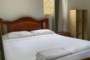 پانسیون Hostal Santa Clara