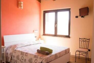 پانسیون Room & Breakfast Le Magie