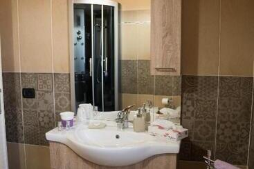 پانسیون Room & Breakfast Le Magie