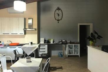 پانسیون Room & Breakfast Le Magie