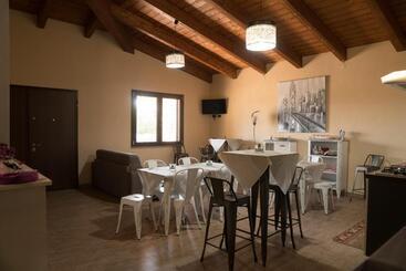 پانسیون Room & Breakfast Le Magie