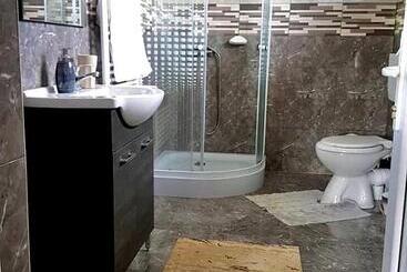 Pensiunea Casa Albă
