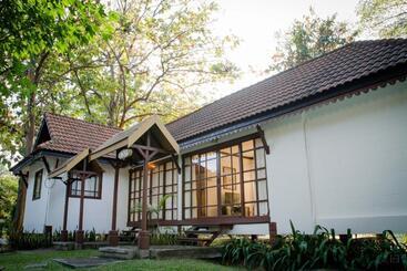 Supalai Pasak Resort Hotel And Spa
