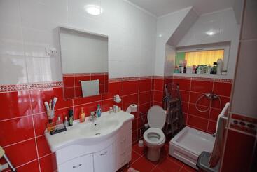 پانسیون Casa Lucian