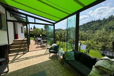 پانسیون Cazare Colibita Casa Lipan