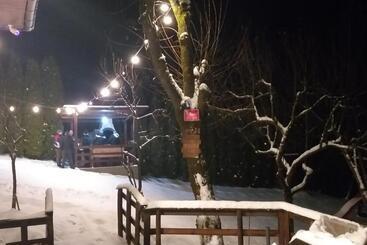 پانسیون Cazare Colibita Casa Lipan