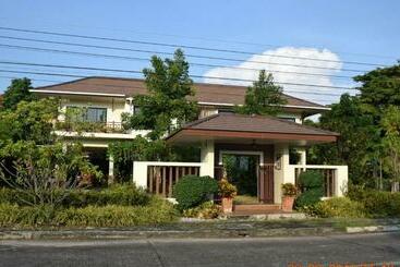 ペンション Rimtalay Angsila Guesthouse
