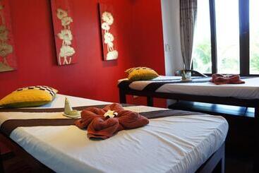 Vip Chain Resort Pool Villa