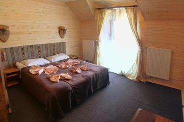 هاستل Oksamit Resort