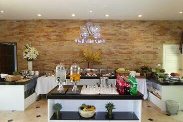 Oasis Garden & Pool Villa At Vip Resort
