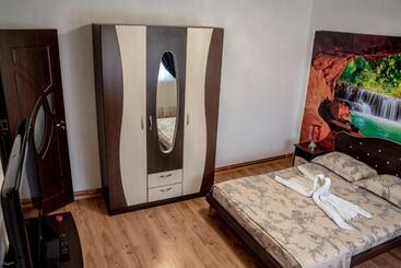 پانسیون Casa Robi