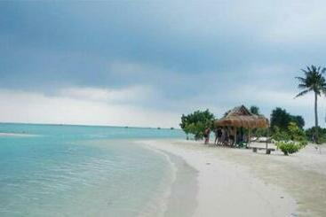 پانسیون Pari Solata Seaview Homestay Syariah