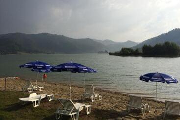 پانسیون Casa Laur Cu Plajă Privată