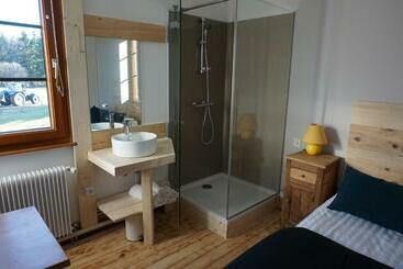 Hostel Auberge De La Perdrix