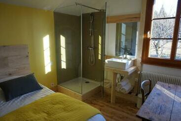Hostel Auberge De La Perdrix