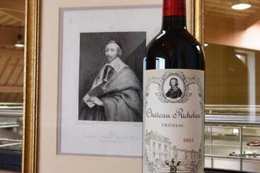 تختخواب و صبحانه Château Richelieu