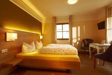 ユースホステル Sankt Annagut